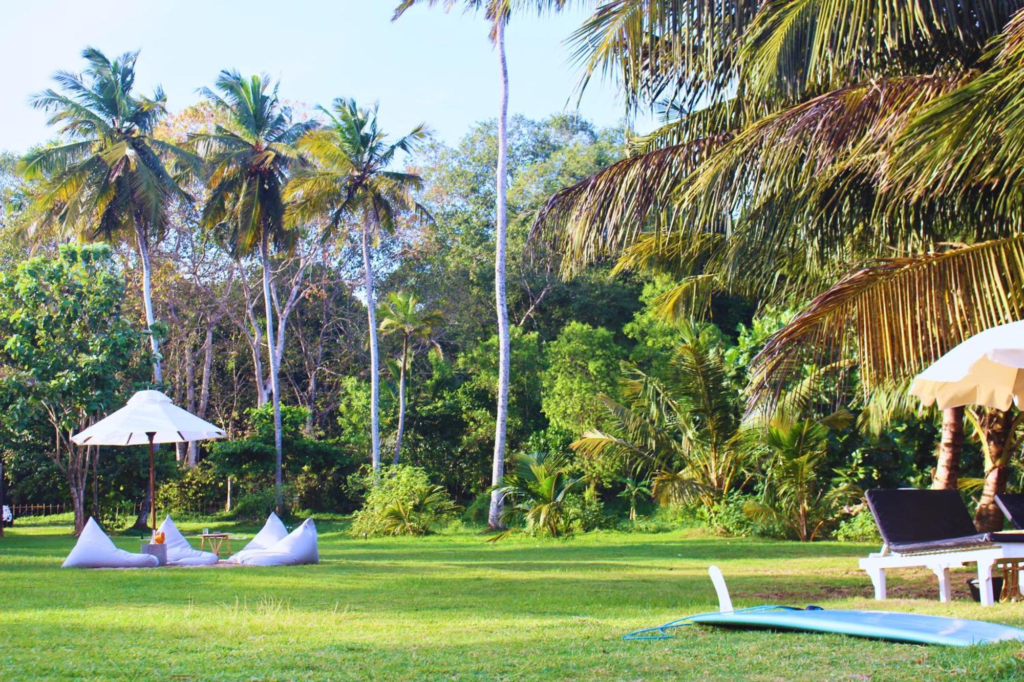 Calma - Surf, Yoga & Coffee On A Private Beach ดิคเวลลา ภายนอก รูปภาพ