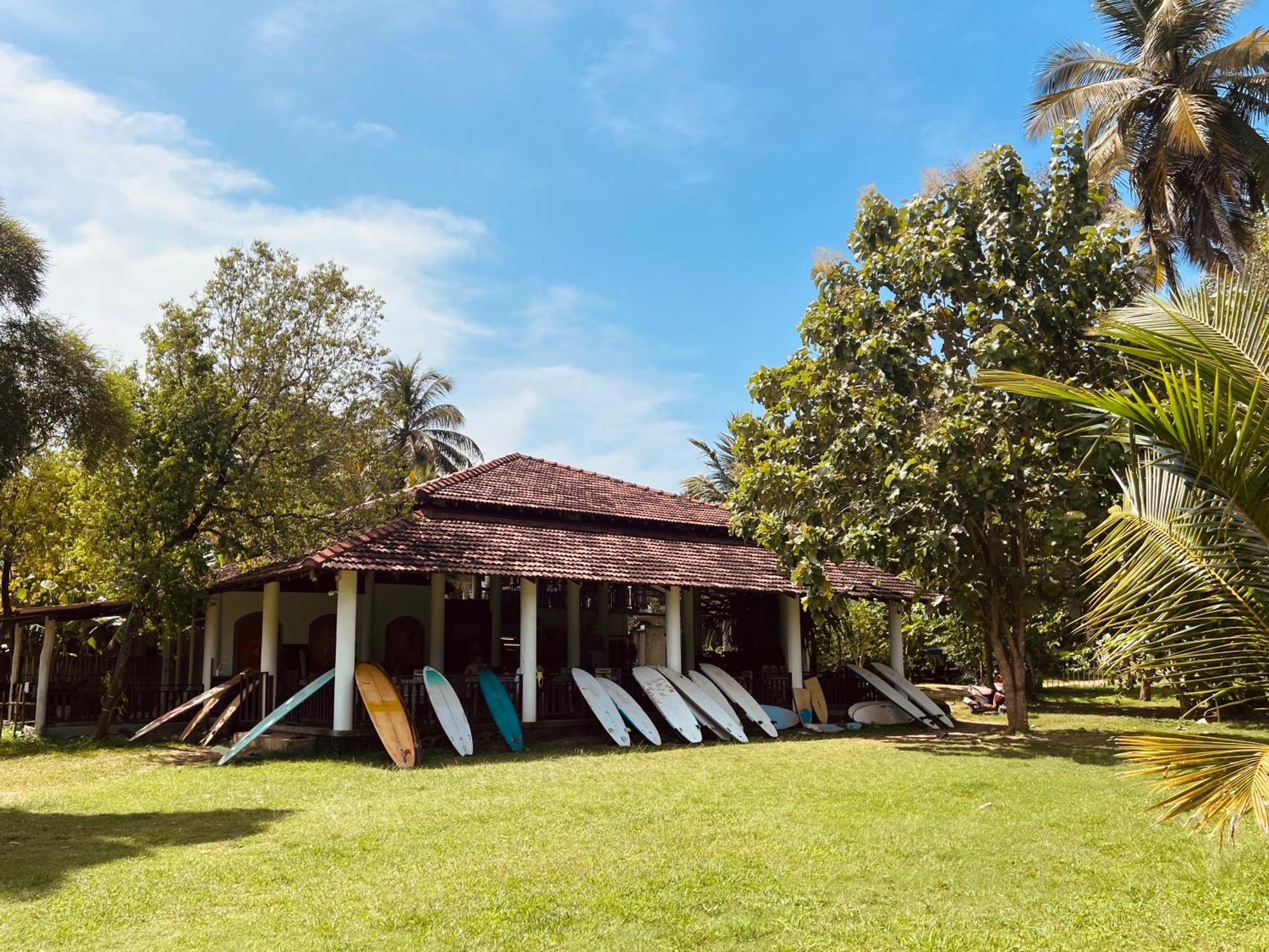 Calma - Surf, Yoga & Coffee On A Private Beach ดิคเวลลา ภายนอก รูปภาพ