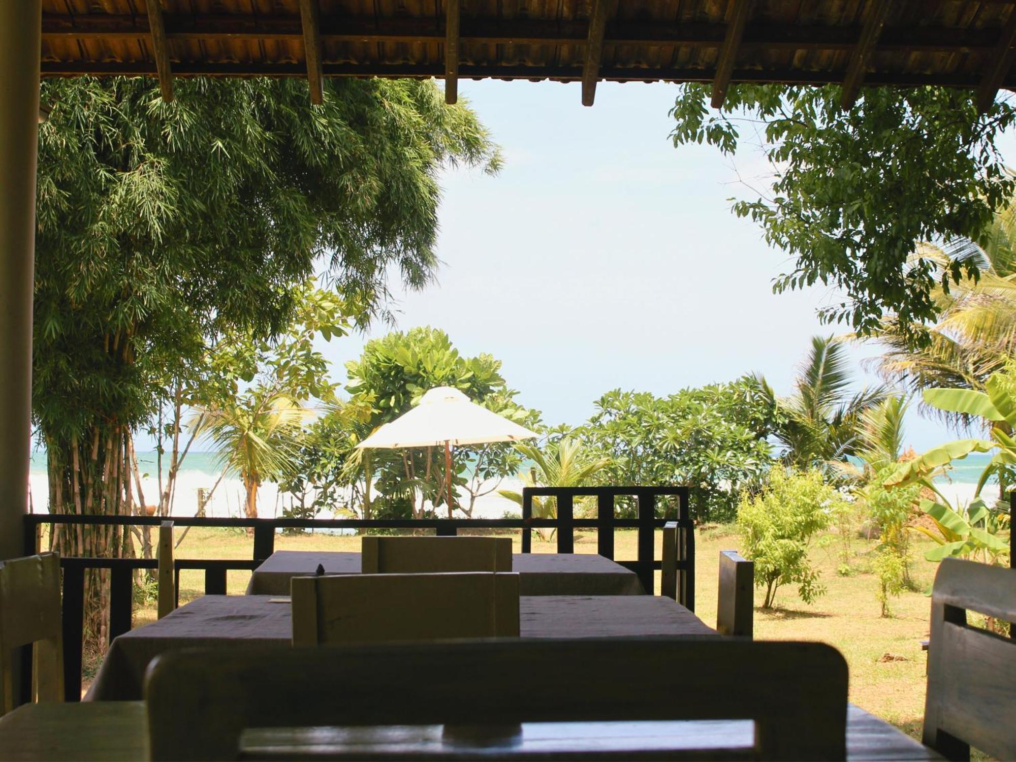 Calma - Surf, Yoga & Coffee On A Private Beach ดิคเวลลา ภายนอก รูปภาพ